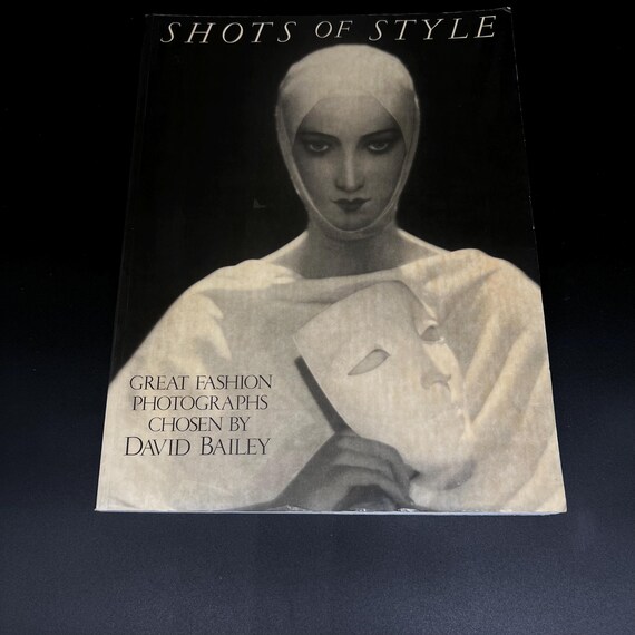 Shots of Style Fashion Photography Book – David Bailey V&A Museum