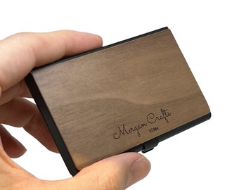 High quality MERGAN CRAFTS business card holder made of walnut wood and metal - Stylish card case - for men and women - Perfect gift