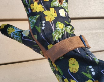 Womanswork Glove With Arm Saver Woodland Garden Print