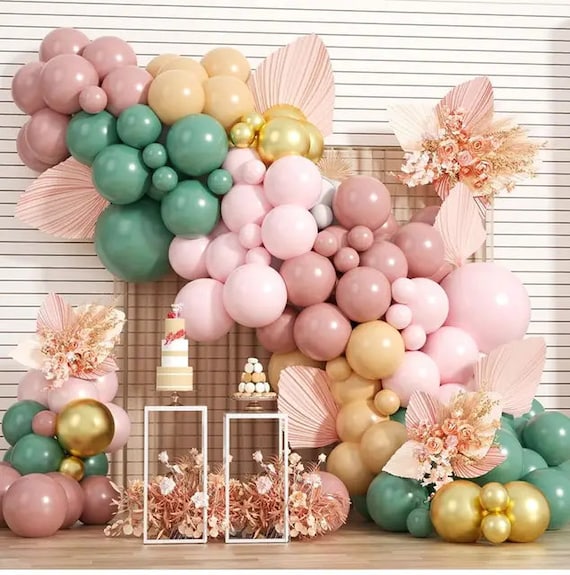 The Make Arcade Christmas Felt Garland Kit - Gin Party The Make Arcade Christmas Felt Garland Kit - Gin Party
