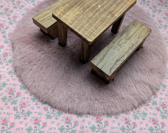 Tisch und Bänke 1:12 für Wichtelhaus/Puppenhaus
