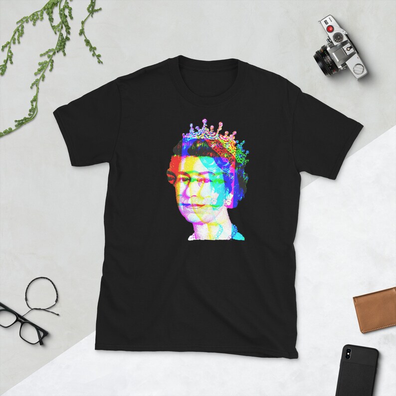 Queen's Platinum Jubilee T-Shirt | Queen Elizabeth | Union Jack T-Shirt | Queens Platinum Jubilee tshirt | t shirt | British| Britain 