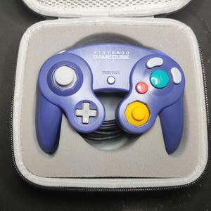 Nintendo GameCube Controller Carry Case *NEW*