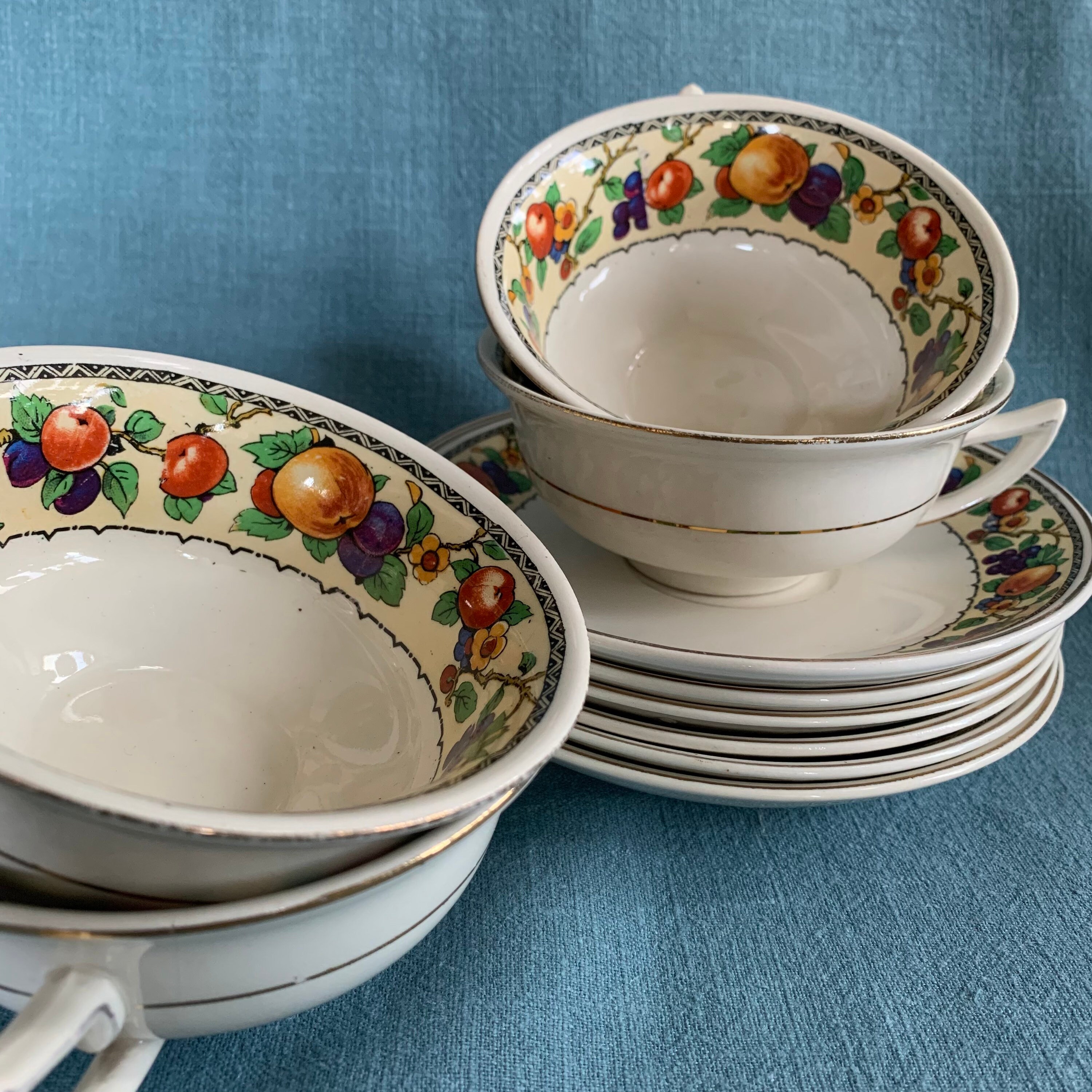 Set of 4 Teacups and 6 Saucers From Baker &co Ltd England With Etsy