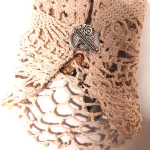 Bracelet manchette Bohème, avec dentelles anciennes , style romantique image 3