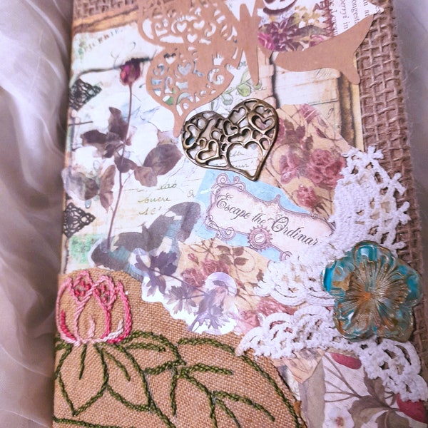 Journal décor printanier, fleurs ,notebook,Junk journal , Personnal diary,200pages