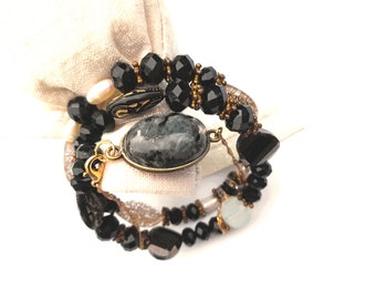 3 row bracelets in natural stones, black crystal, Labradorite, bohemian chic style, memory bracelet, Free Delivery