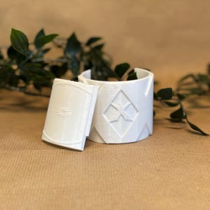 Galar Dynamax bracelet 1:1 scale