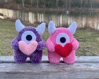 Crochet Love Monster - Amigurumi Valentine's Day gift