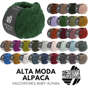 Könnte beinhalten: Eine Sammlung von Wollknäuel in verschiedenen Farben, darunter Grün, Lila, Braun, Blau und Grau. Die Wolle ist mit "Alta Moda Alpaca Hauchfeines Baby-Alpaka Lana Grossa" gekennzeichnet.