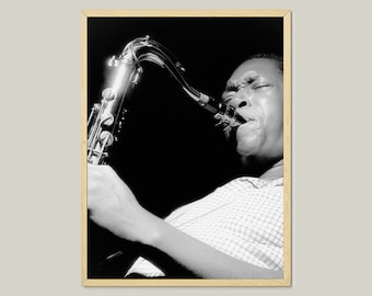 Retrato de jazz vintage de John Coltrane: Arte de saxofón en blanco y negro (descarga digital)