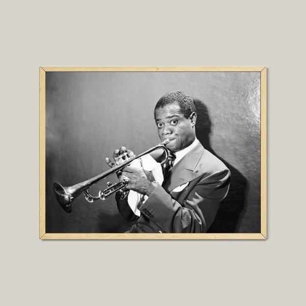 Vintage  Louis Armstrong Art  Photo Printable - Wall Art Photography - Old Jazz Music Poster-Music Studio Decor - Black And White Wall Art