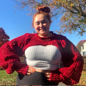 red crochet sleeves, white crochet bolero, white crochet shrug