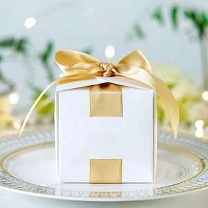 Scatola regalo in cartone bianco, confezione con nastro, bomboniera per matrimonio, supporto logo personalizzato, scatola regalo personalizzata, regalo di nozze per gli ospiti, scatola personalizzata