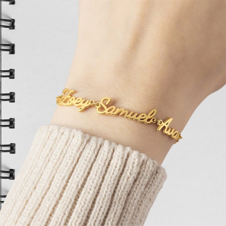 Personalized Name Bracelet, Custom Family Name Bracelet for Women
