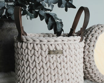 Basket with leather handle, jumbo basket, crochet basket, wooden base, laundry basket