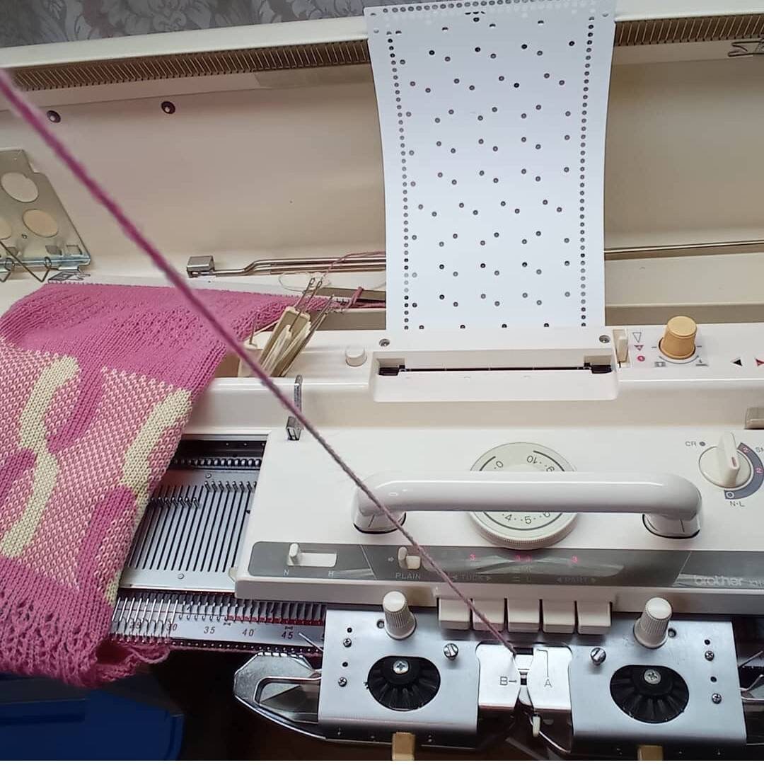 New ADDI king size knitting machine 46 pins.