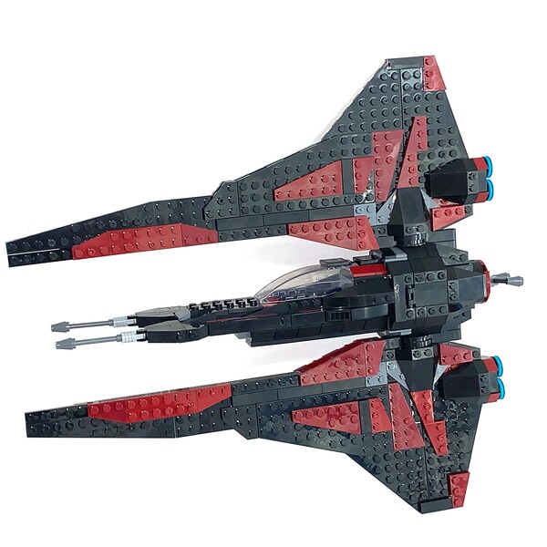 Star Wars Darth Maul's Mandalorian Gauntlet Starfighter Building Kit with Mandalorian and Darth Maul Minifigures
