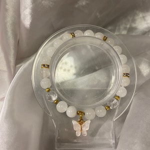 White agate crystal bracelet