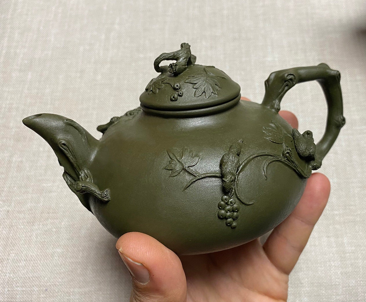 Yixing Clay Fully Handmade Teapot. Green Clay. Squarells & Grapes | ?????. No Plaster Moulds Used.