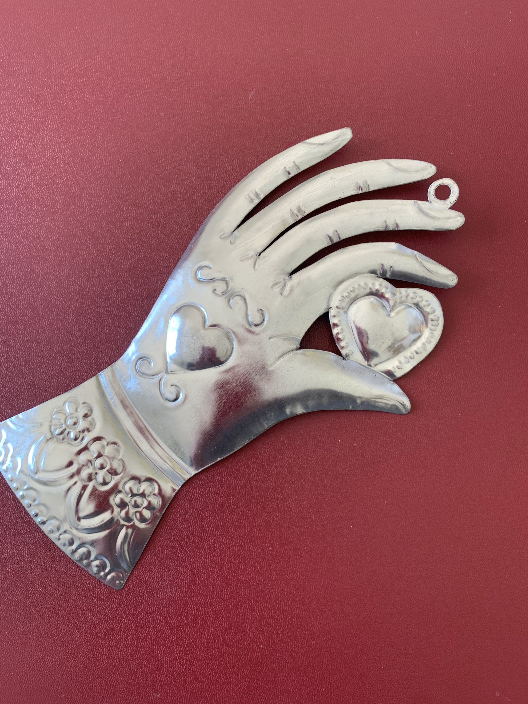 Ex-Voto Main Conquistador