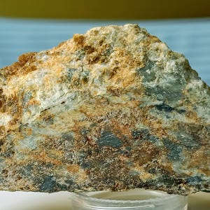 RARE! Achondrite-ung meteorite. NW Africa - 79.65 g
