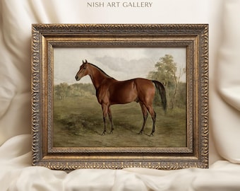 以下が含まれることがあります： フィールドに立っている茶色の馬の絵画が額装されています。絵画は、装飾的なディテールが施された金色の額縁に入っています。フレームの上部には「EROS NISH ART GALLERY」というタイトルが書かれています。