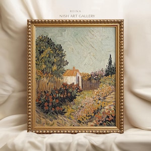 Op de afbeelding: Een ingelijst olieverfschilderij in een gouden kralenlijst met een landschap met een klein wit huis, een hek en een tuin met oranje en rode bloemen onder een lichtblauwe lucht. De tekst REINA NISH ART GALLERY staat boven het schilderij.