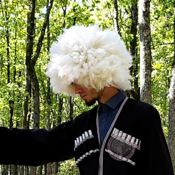 Blanc Peau de mouton véritable Papakha homme de la montagne du Caucase Armée | Laine de mouton | Chapeau de fourrure | Chapeau Khabib Nurmagomedov | Culture géorgienne et avare