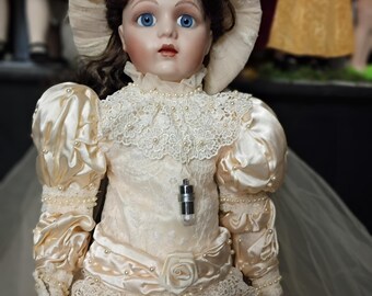 Authentic Haunted/spirited Beautiful Vintage Bride Porcelain Doll