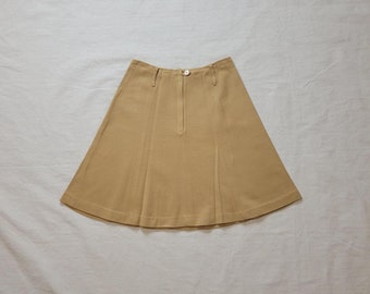 Vintage 60s / 70s tan flare skirt retro chic academic vibe