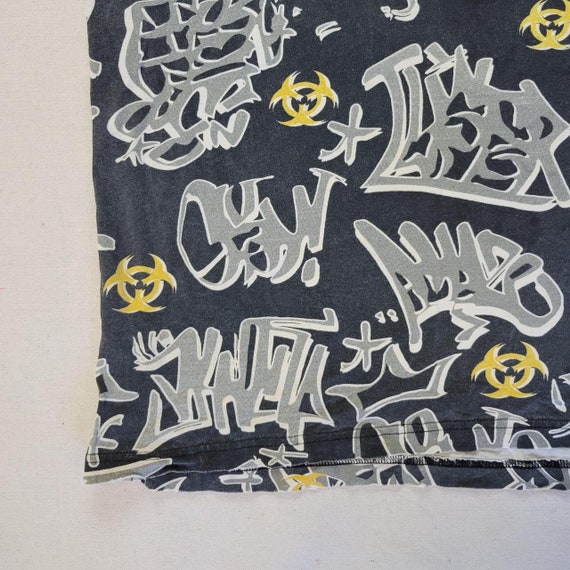 Vintage 90s graffiti graphic t-shirt all over hip… - image 3