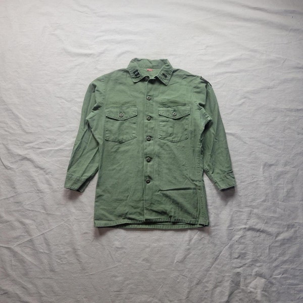 Vintage OG-107 long sleeve shirt button up 60s Vietnam-era military milsurp