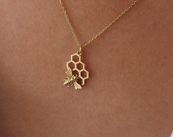 Honeycomb Necklace with Bee Charm, Bee hive necklace , Save the Bees, Gift For Her,  Mothers day gift , Bee Necklace