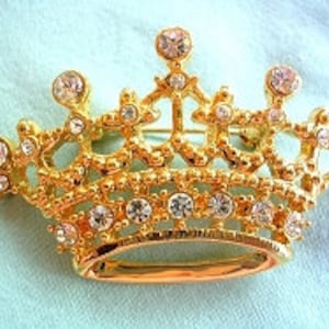 Vintage Gold Plate Rhinestone Crown Pin Brooch Designer Jewelry, Prom Homecomming Pageant Crown Pin, Religion Queen Princess Crowns Brooches