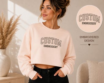 Sweat-shirt court avec logo brodé, Pull ras du cou court pour femme, Broderie personnalisée