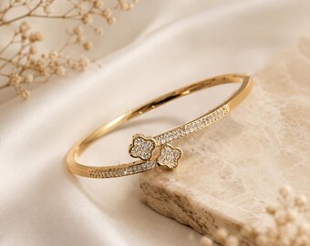 18K Gold Clover Bangle | lucky bracelet | 4 leaf clover |Waterproof Tarnish-Free Bracelet | gift for her