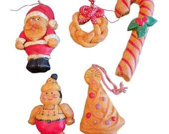 VTG Conjunto de 5 adornos de masa hechos a mano Corona Candy Cane Tree Boy Santa