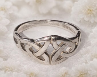 Anillo de plata de ley 925 con nudo celta, marcado Solvar, talla 4.75.