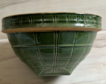 VTG 1930s McCoy Pottery Green Windowpane Bowl Shield #4 Mark 9