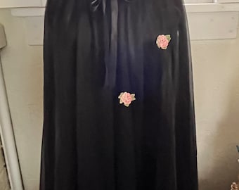 VTG 1960s Radcliffe Black & Roses Off the Shoulder Chiffon Short Gown Lingerie Size S