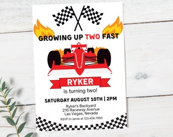Creciendo dos invitación de cumpleaños rápida / invitación de cumpleaños del coche de carreras / invitación del segundo cumpleaños del coche de carreras / encienda sus motores / carreras