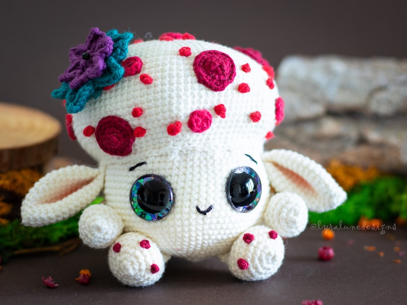 Patrón de Ganchillo: Trío de Hongos III Patrón Amigurumi Términos de EE. UU. PDF imagen 3