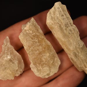 3 AUSTRALIAN GYPSUM Specimens 4-7cm 53.4g Natural Rough Stones