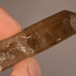 SMOKEY QUARTZ Crystal 5.2cm 16.6g Natural Rough Crystal Specimen