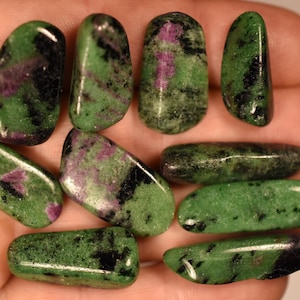 10 RUBY ZOISITE Tumbled Stones 2cm 42.1g Natural Stone