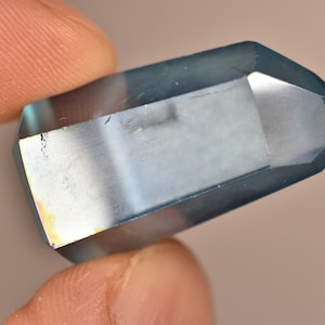 AQUA AURA Generator 3.2cm 13.7g Polished Crystal Tower