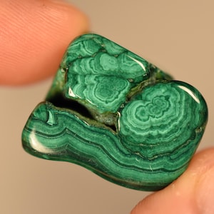 MALACHITE Tumbled Stone 2.5cm 26.6g Natural Stone