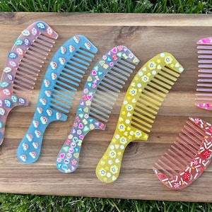 Personalized Brushes | Christmas Gift | Hair Comb | Party Favor | Birthday Gift |Hair Brush | Personalized Brush | Custom Hair Comb | Resin