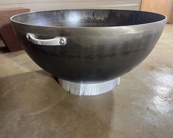 Queens Cauldron Steel Fire Pit: Outdoor Cooking & Gatherings - Mozark